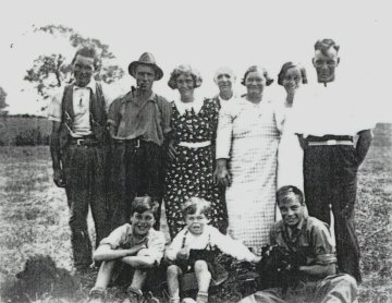 Larder Family Group c.1930